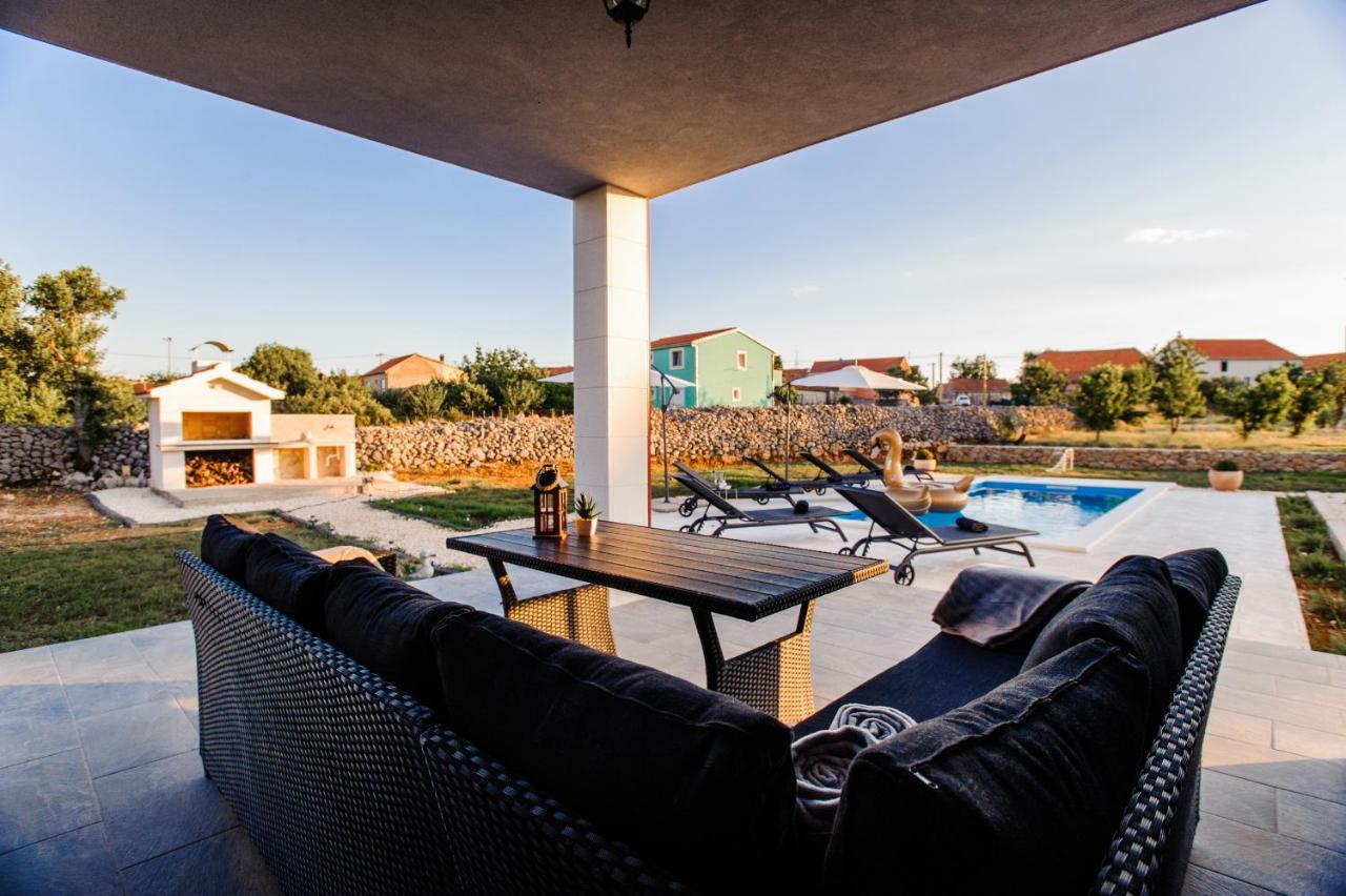 Family Dream House Villa Ruzic ภายนอก รูปภาพ